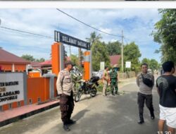 Masyarakat Desa Pattalassang Menyegel Kantor Desa, Tuntut Pencopotan PLT Kepala Desa
