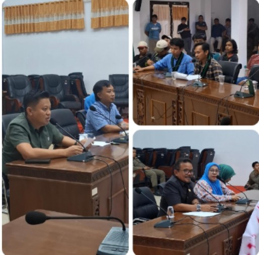 Ketua DPRD Bantaeng Terima Massa Aksi HMI di Ruang Sidang DPRD